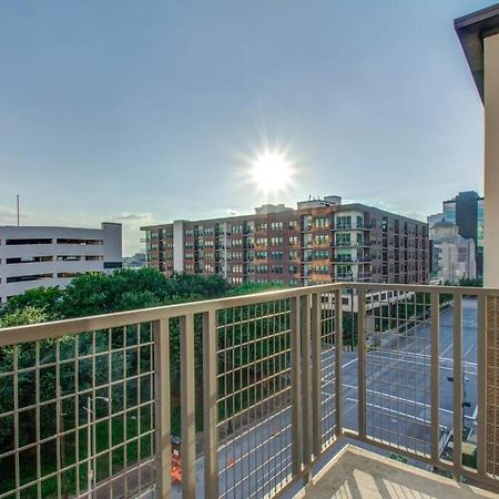 Best 5* Luxury Living Downtown Kingbed Suite Хьюстон Экстерьер фото